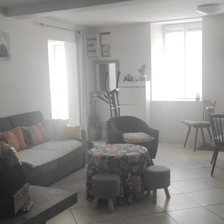 Les Plaisirs De La Ruralite Apartment Vendresse ภายนอก รูปภาพ