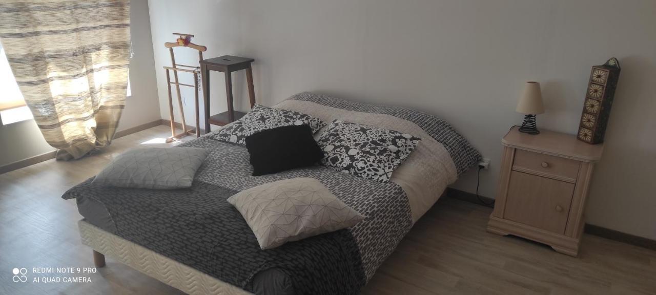 Les Plaisirs De La Ruralite Apartment Vendresse ภายนอก รูปภาพ