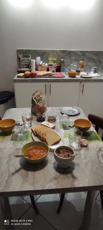 Les Plaisirs De La Ruralite Apartment Vendresse ภายนอก รูปภาพ