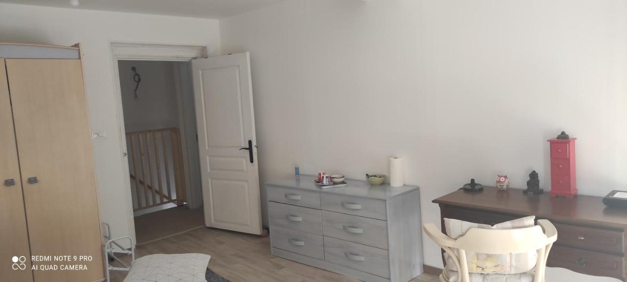 Les Plaisirs De La Ruralite Apartment Vendresse ภายนอก รูปภาพ
