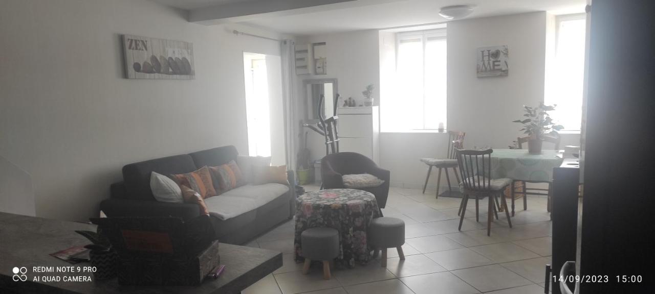 Les Plaisirs De La Ruralite Apartment Vendresse ภายนอก รูปภาพ